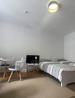 Möbliertes Apartment in bester Lage in Schwabing! - München