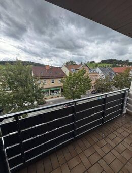 Charmante 3 Zimmer Wohnung mit Balkon - Wald-Michelbach
