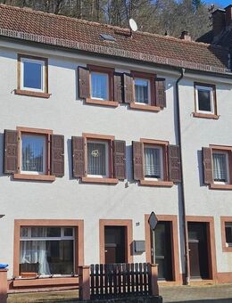 Modernisiertes Einfamilienhaus im Zentrum von Elmstein - Elmstein