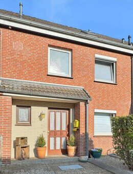 Gepflegtes Reihenhaus mit Garten, 5-Zimmern und moderner Ausstattung in Delmenhorst - Delmenhorst