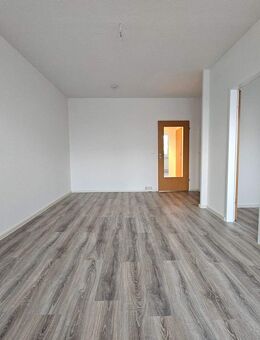 tolle 3 Raum im EG mit Balkon * Bus- u. Bahnanbindung - Chemnitz