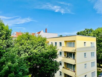 Rückzugsort im bürgerlichen und durchgrünten Steglitz – Wohnung mit Balkon, Grünblick und Aufzug zw.i Steglitzer Damm und Albrechtstraße *VERMIETET*