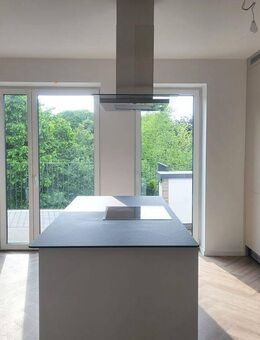 Exklusive Maisonette-Neubauwohnung mit Balkon & Dachterrasse - Kiel
