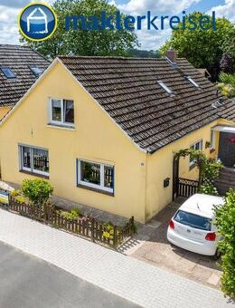 Nordseeheilbad Carolinensiel: Großzügige Immobilie mit zwei Wohneinheiten in Zentraler Lage! - Wittmund