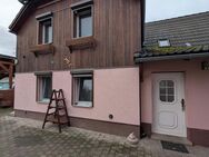 RESERVIERT! aktuell keine Termine möglich! Landhaus mit 2 WE, Hof, Nebengelass - Schkopau