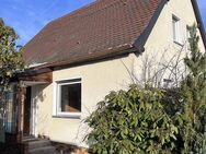 Sanieren statt Neubau auf wunderschönem großen Gartengrundstück in Wunsiedel - Wunsiedel