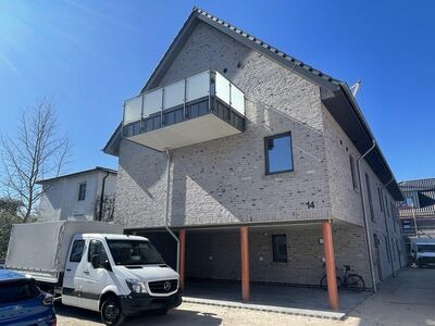 WG geeignete 4-Zimmer-Dachgeschosswohnung im exklusivem Neubau. Bezugsfrei ab sofort !