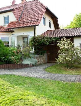 Haus in Wehnde als Familienidyll mit großzügigen Garten und beheizten Außenpool sowie Sauna - Wehnde