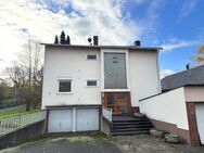 Zweifamilienhaus mit viel Gestaltungspotenzial in Bestlage Kaufungens - Kaufungen