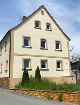 Fertig zum Innenausbau! Teilsaniertes Bauernhaus in ruhiger Umgebung - Kulmbach