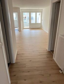 Kernsanierte 2-Raum-Wohnung in hervorragendem Zustand - Bannewitz