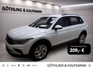 VW Tiguan, 2.0 TDI Life 110kW, Jahr 2023 - Kelkheim (Taunus)