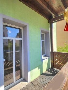 Gemütlich Wohnen mit Eckbadewanne, Balkon und neuer Einbauküche - Dresden