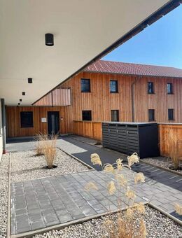 Traumhafte Gartenwohnung in Fridolfing: Erstbezug mit Loggia & Terrasse! - Fridolfing