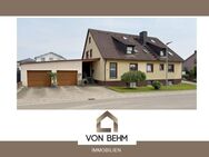 von Behm Immobilien - Gepflegtes Zweifamilienhaus mit außergewöhnlichem Gartenidyll - Wilburgstetten