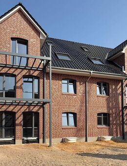 Helle Neubau-Wohnung mit Balkon und Aufzug in der Uetersener Altstadt (WE 04) - Uetersen