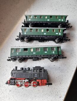 Spur N Arnold Dampflok BR 80 mit 3 Fleischmann N Wagen - Landstuhl (Sickingenstadt)