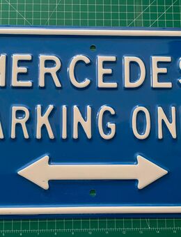 Mercedes Schild - Königswinter