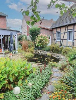 Zweifamilienhaus mit effizienter Nahwärme und flexiblem Wohnkonzept in Wahrenholz - Wahrenholz