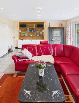 Hier lebt die Sonne! 5-Zimmer-Wohnung mit XXL-Terrasse, Balkon & Garage. Sofort bezugsfertig. - Herrenberg