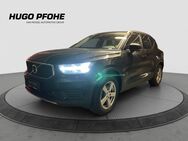 Volvo XC40, Momentum, Jahr 2019 - Hamburg