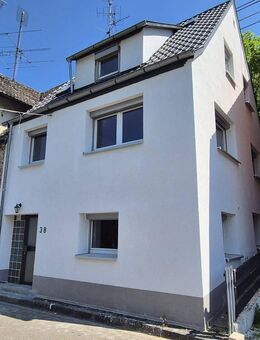 **Gemütliches Familiennest - komplett saniert!** - Giengen (Brenz)