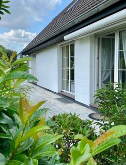 Idyllisch gelegenes Einfamilienhaus mit herrlich eingewachsenem Grundstück und viel Platz - Hamberge