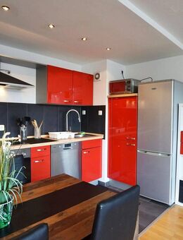 *Ihr neues Zuhause* - möblierte 2 Zi. Wohnung mit Loggia - Stein (Bayern)