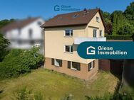 Freistehendes Ein-/Zweifamilienhaus mit schönem Garten - Stuttgart