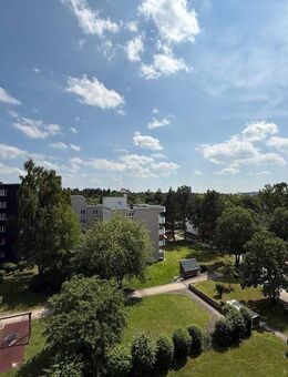 Provisionsfrei: Schöne helle 4 Zi.-Wohnung, 98 qm, inkl. TG-Stellplatz, Weitblick & ruhige Lage! - Ottobrunn