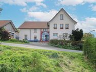 Für Gartenliebhaber! Haus mit Aussicht: Ihr Zuhause in Feldrom mit rentabler Ferienwohnung im Grünen - Horn-Bad Meinberg