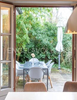 Attraktiver Bungalow auf traumhaftem Grundstück in optimaler, ruhiger Feldrandlage. - Hamburg