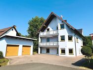 *BEZUGSFREI* Ruhig und sonnig gelegenes Haus mit Einliegerwohnung, Doppelgarage und Garten, Grund 655m², Wohnfl. 200m² - Ebern