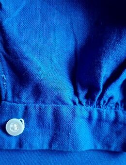 Vintage Trachtenbluse mit wunderschöner, aufwändiger Stickerei und dekorativen Perlmuttknöpfchen - sehr selten - Niederfischbach