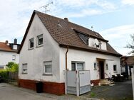 Ein- bis Zweifamilienhaus, ausbaubare Scheune, Nebengebäude, Baugrundstück: Hier sind Ihren Wohn- und Hobbyträumen keine Grenzen gesetzt! - Darmstadt