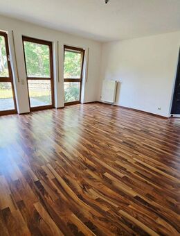 Tolle Lage -- 3 Zimmer Wohnung mit EBK - Terrasse - Garten in Nürnberg/Eibach - Nürnberg