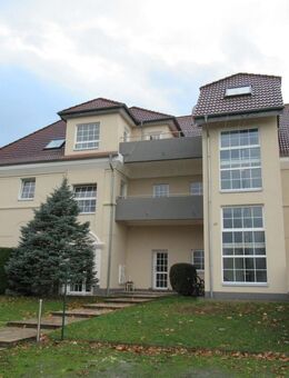 Moderne 4-Zimmer- Dachgeschosswohnung- ruhig und hell! - Bad Salzuflen