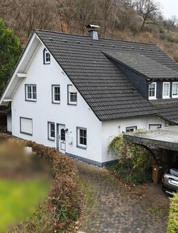 Dachgeschosswohnung in ruhiger Lage von Sundern-Hachen - Sundern (Sauerland)