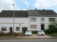 3.009 m2 Grundfläche - Platz für Autos - 234 m2 Gastronomie - 200 m2 Wohnfläche mit riesigem Dach - Brücken