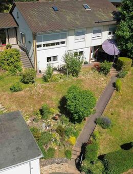 Sofort wohlfühlen: 6-Zi.-EFH mit Garten, Garage und Terrassen in Biedenkopf - Biedenkopf