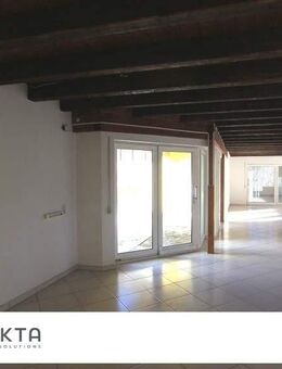 4,5-Zimmer-Wohnung mit Dachterrasse + Balkon - Dornstadt