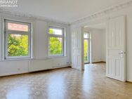 Nähe Stadtpark! 3 Zimmer-Altbauwohnung mit 2 Balkonen in Top-Lage von Hamburg Winterhude. - Hamburg