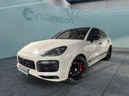 Porsche Cayenne, GTS Coupe | | Lenkung |, Jahr 2020 - München