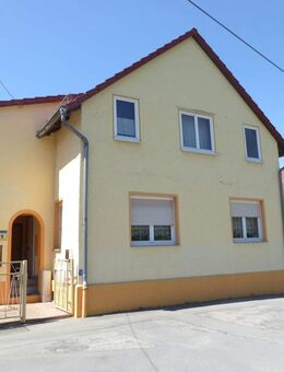 Gepflegtes Einfamilienhaus in Kleinkrossen zu verkaufen - Uhlstädt-Kirchhasel
