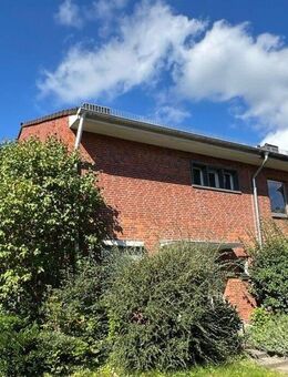 vollunterkellertes Endreihenhaus in grüner Lage von Hamburg-Niendorf, nähe Tibarg - Hamburg