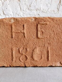 Extrem Seltener Stempel Mauer Ziegel Verzierung Inschriften Back Ziegel Stein Deko Feldbrand - Salzatal