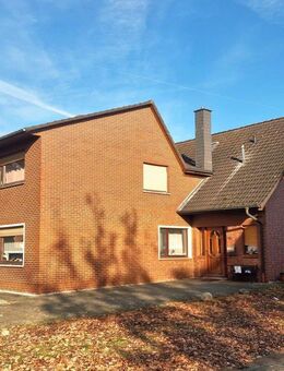 Großzügiges Zweifamilienhaus mit Doppelgarage - PROVISIONSFREI - flexible Nutzungsmöglichkeiten - Garrel