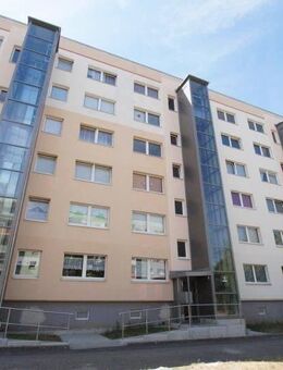 4-Raum-Wohnung mit Balkon und Glasaufzug - Pößneck