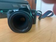 Canon EOS 500 Kleinbildkamera mit Canon Compakt Macro Lens EF 50mm - Aachen