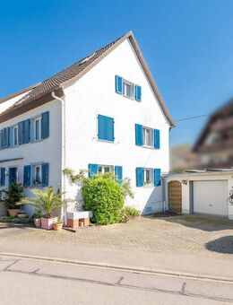 Charmantes Haus mit drei Wohneinheiten und modernem Glasfaseranschluss - Bad Bellingen